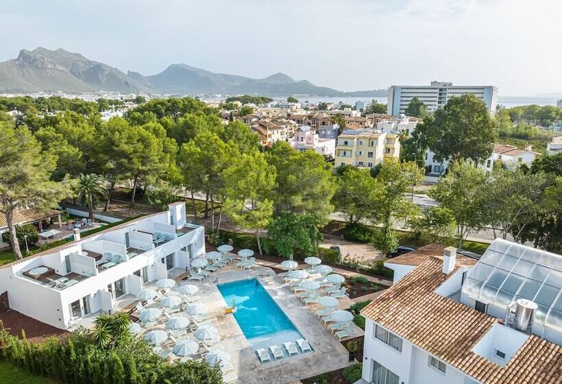 Cabot Las Velas Apartments