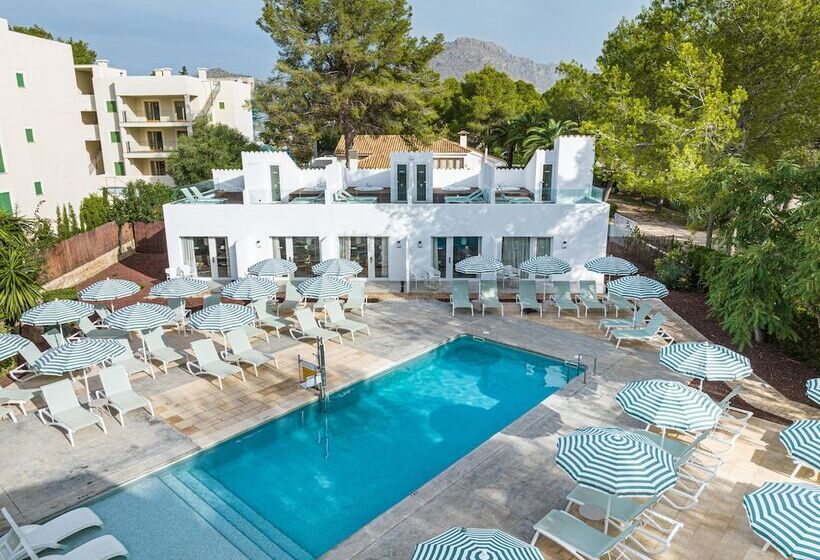 Cabot Las Velas Apartments