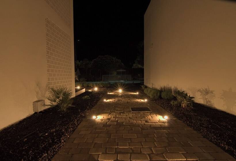 Cabot Las Velas Apartments