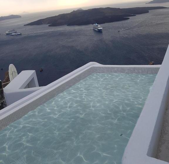 Hotel Adamant Suites