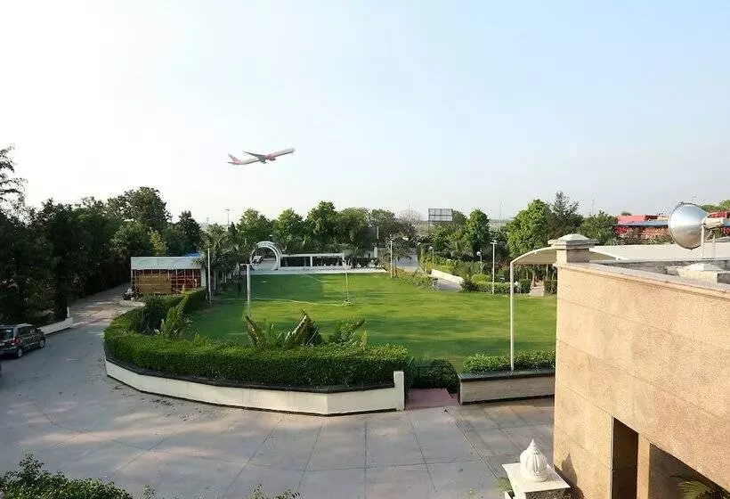 ホテル Airport Residency