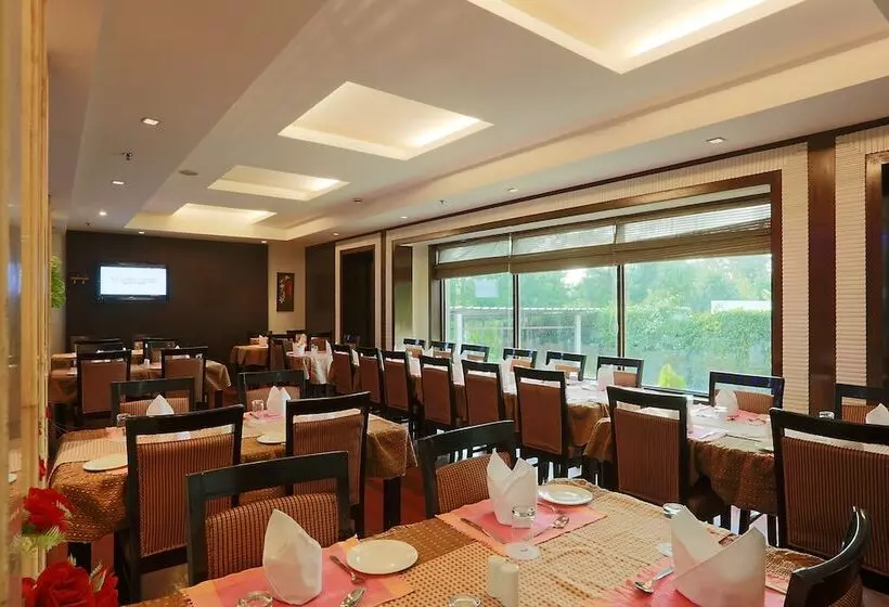 ホテル Airport Residency