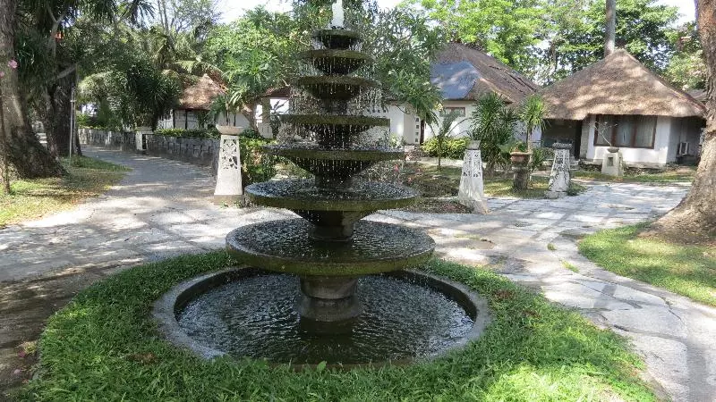 Alit Beach Resort And Villas