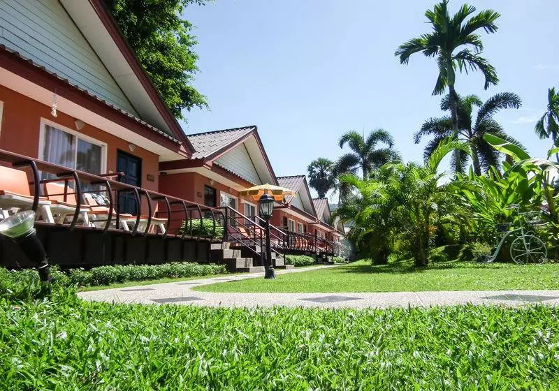 ホテル Andaman Seaside Resort Bangtao Beach