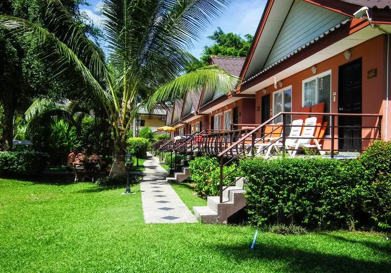 ホテル Andaman Seaside Resort Bangtao Beach