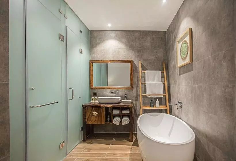 Sky Gem Hotel   Ben Thanh