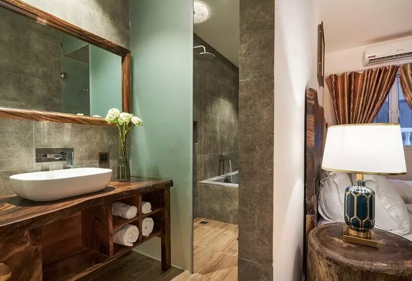 Sky Gem Hotel   Ben Thanh