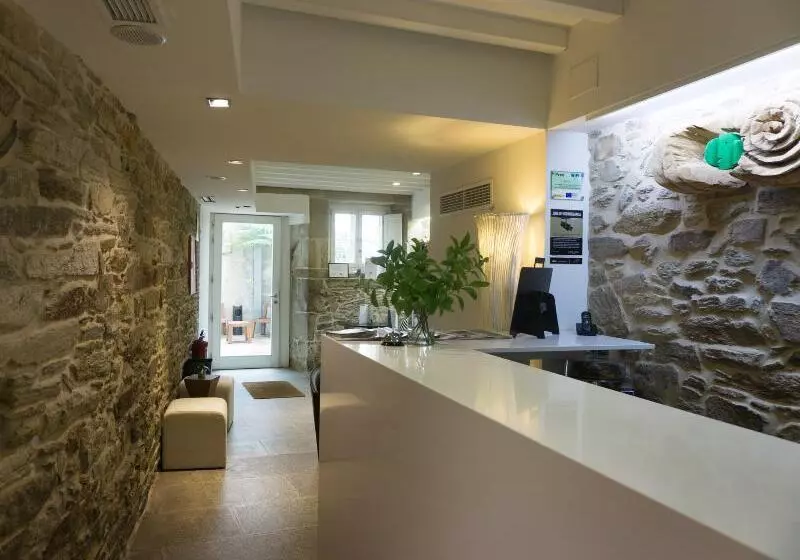 هتل Carrís Casa De La Troya