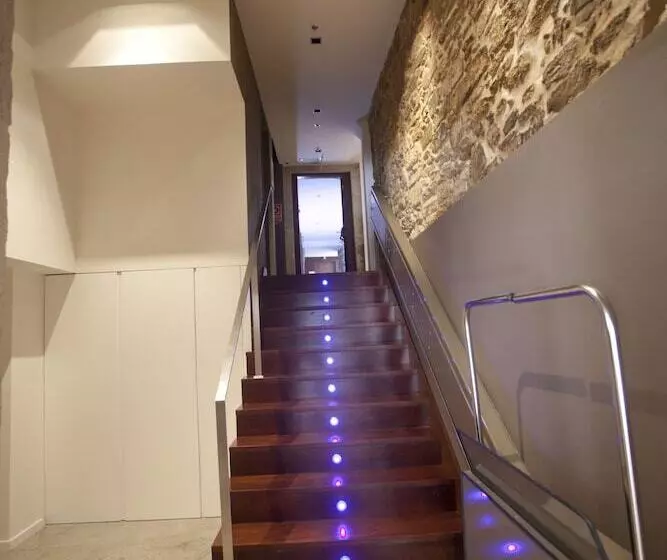 هتل Carrís Casa De La Troya