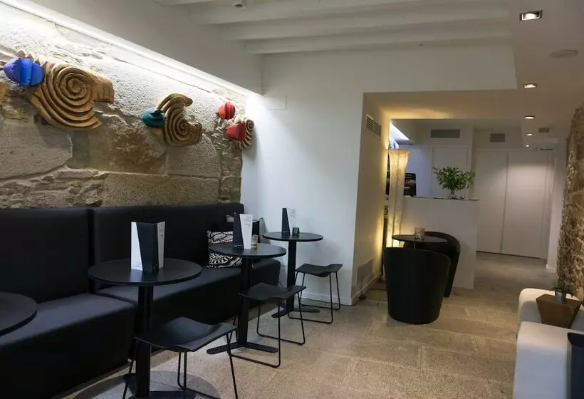 هتل Carrís Casa De La Troya