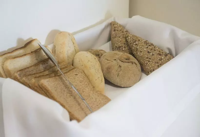 هتل Carrís Casa De La Troya