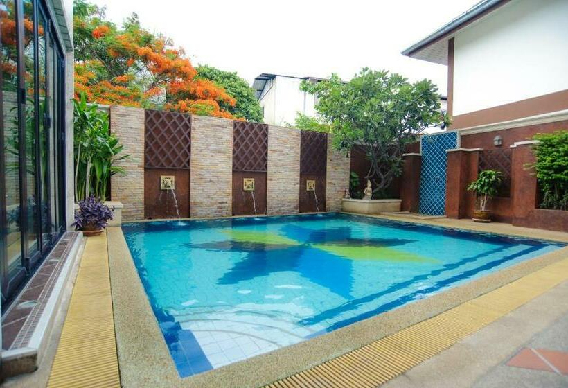 فندق Diamond City Place