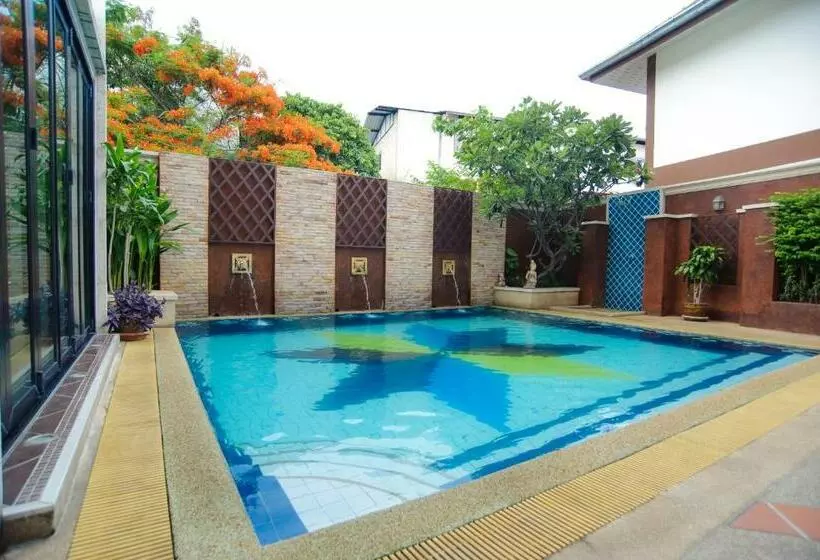 ホテル Diamond City Place