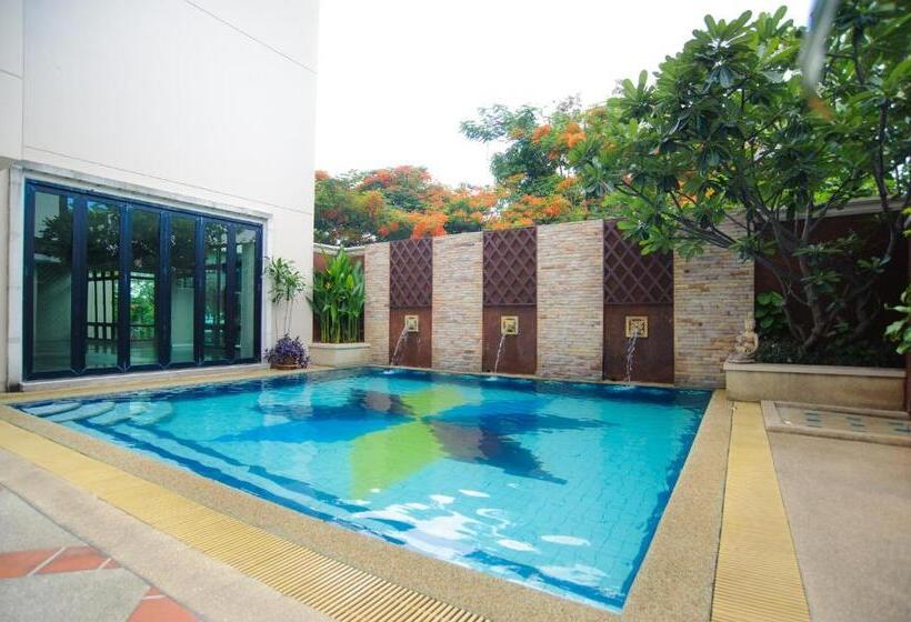 فندق Diamond City Place