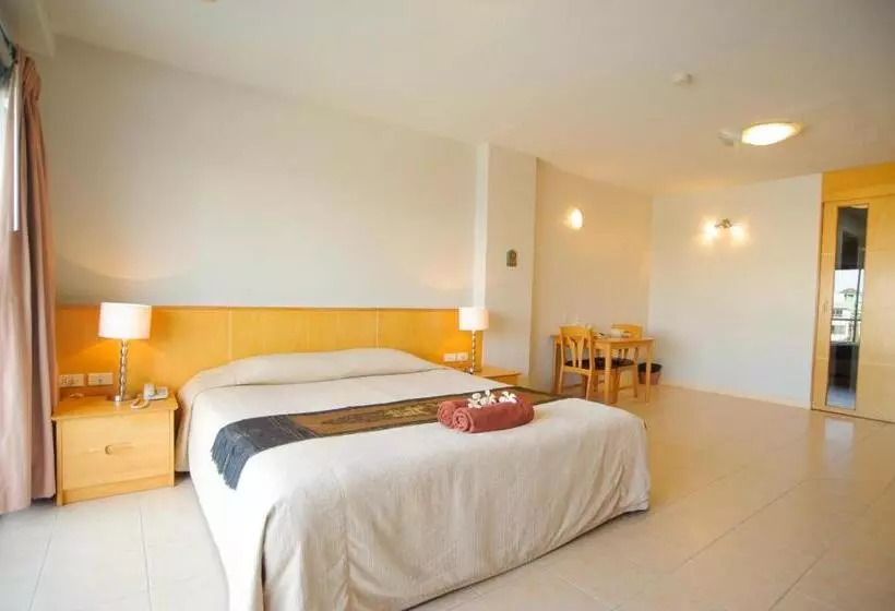 ホテル Diamond City Place