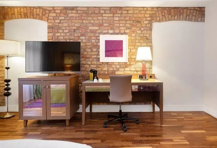 Elite Hotel Esplanade