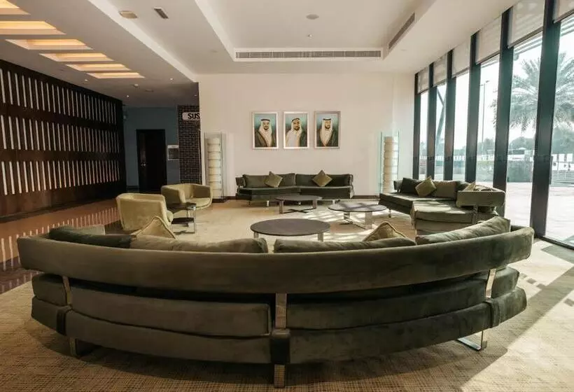 هتل Holiday Inn Abu Dhabi, An Ihg