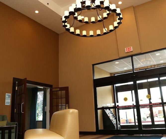 בית מלון כפרי Holiday Inn Express Lexington Southwest Nicholasville, An Ihg