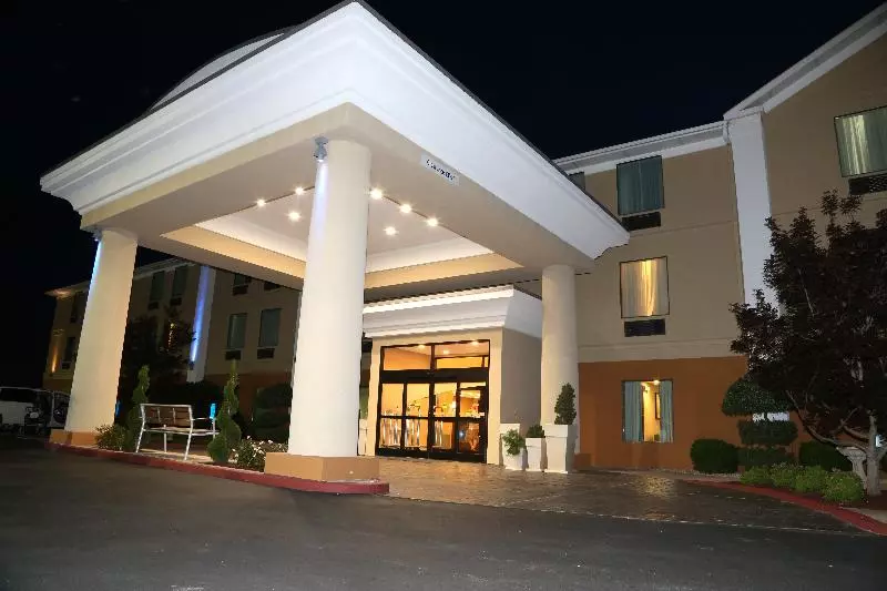 Отель Holiday Inn Express Lexington Southwest Nicholasville, An Ihg