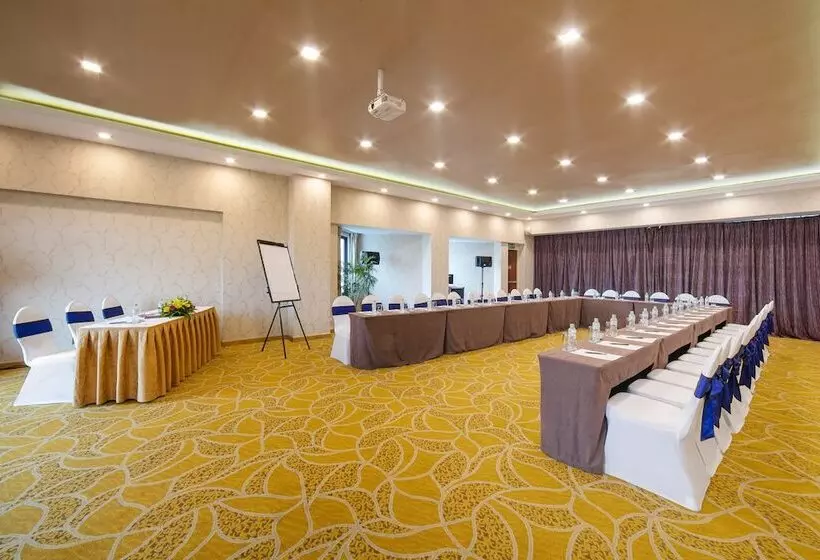 ホテル La Casa Hanoi