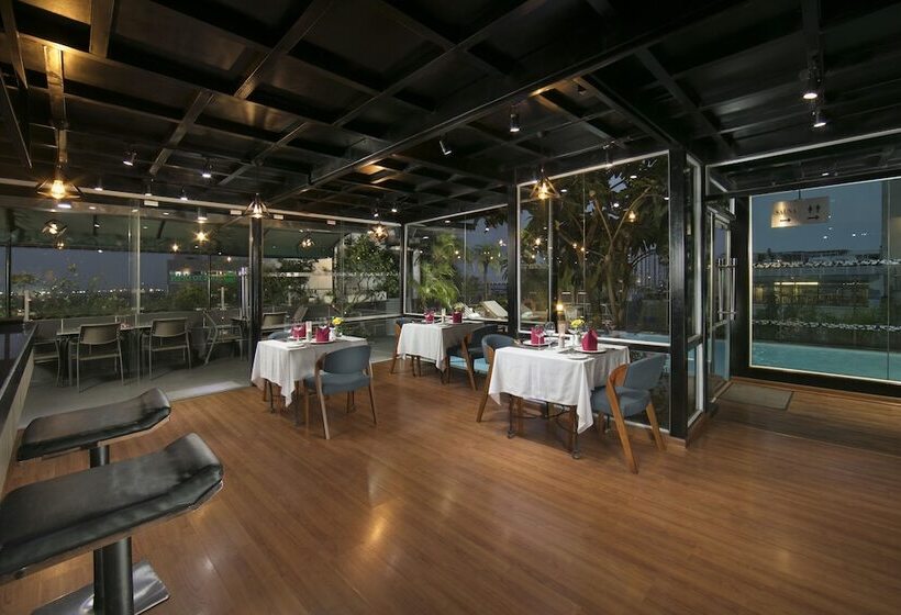 هتل La Casa Hanoi