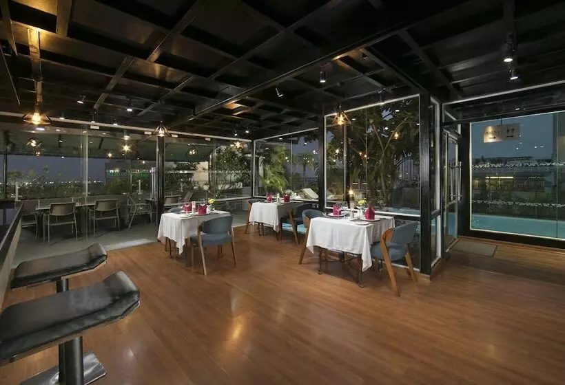 ホテル La Casa Hanoi