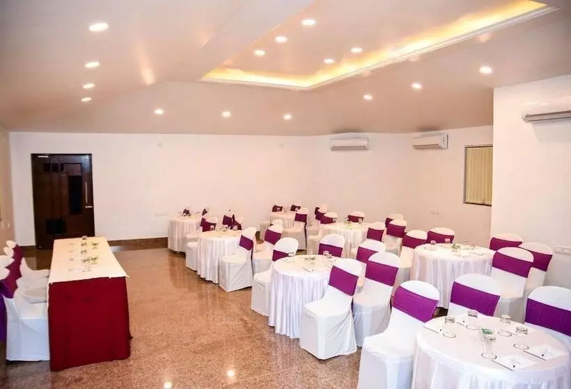 Hotelli Nazri Resort