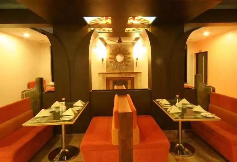 Hotelli Nazri Resort