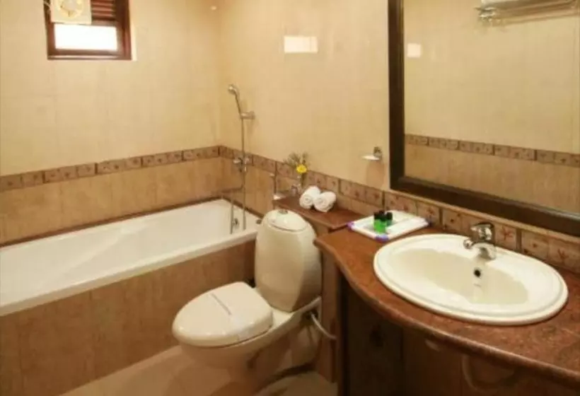 Hotelli Nazri Resort