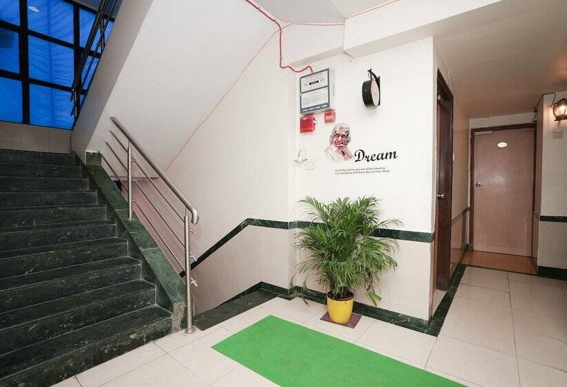 Отель Neelkiran