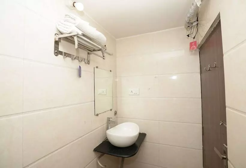 בית מלון כפרי Neelkiran