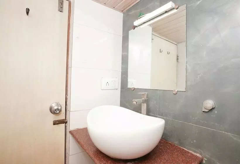 בית מלון כפרי Neelkiran