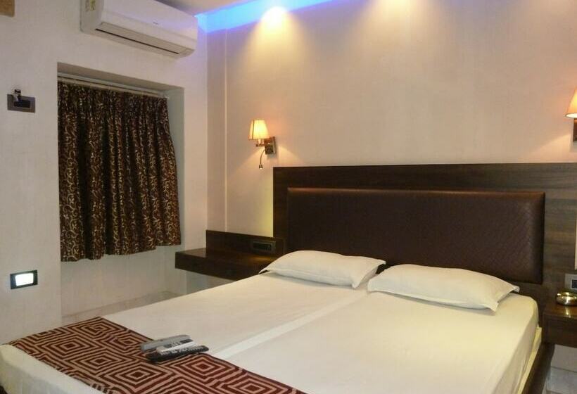 בית מלון כפרי New Bengal