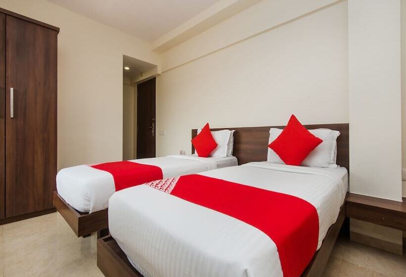 בית מלון כפרי OYO Flagship 22685 Imperial