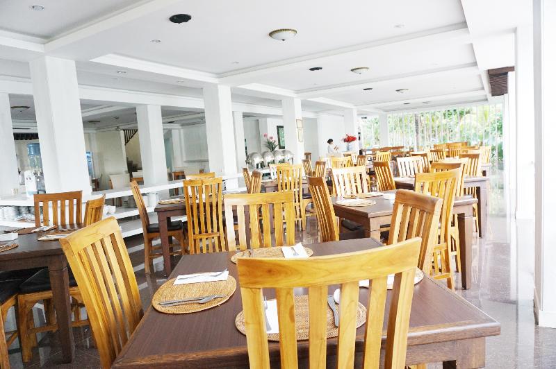 ホテル Puri Saron  Senggigi