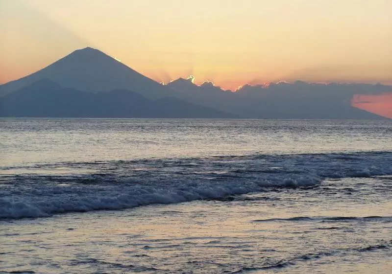 ホテル Puri Saron  Senggigi