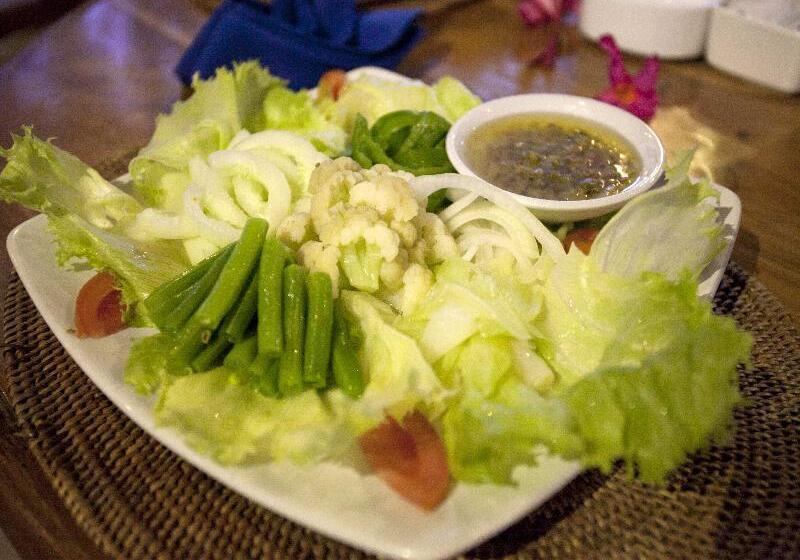 ホテル Puri Saron  Senggigi