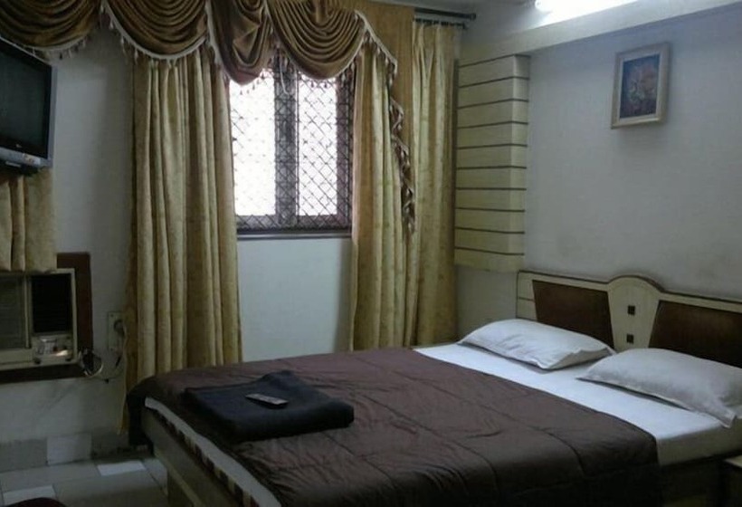 בית מלון כפרי Sea Lord