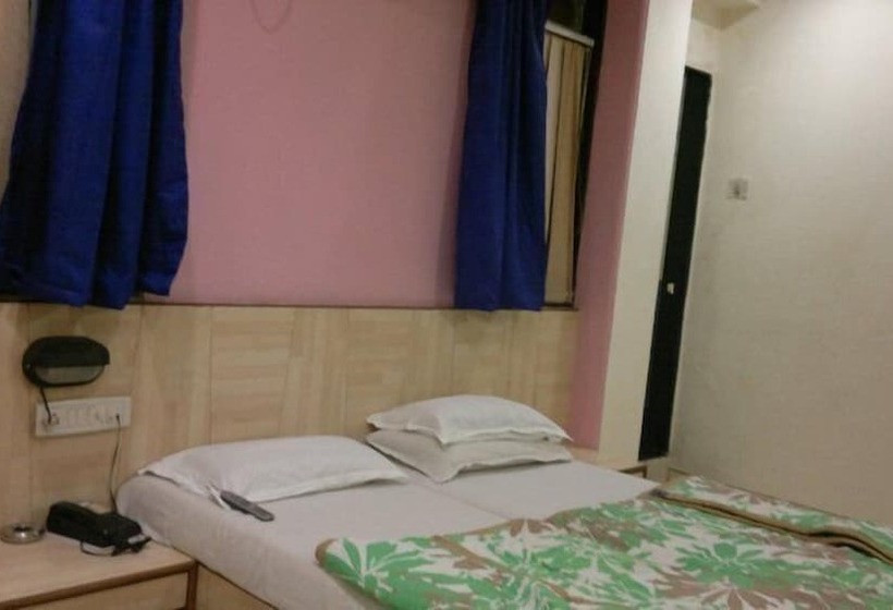 בית מלון כפרי Sea Lord