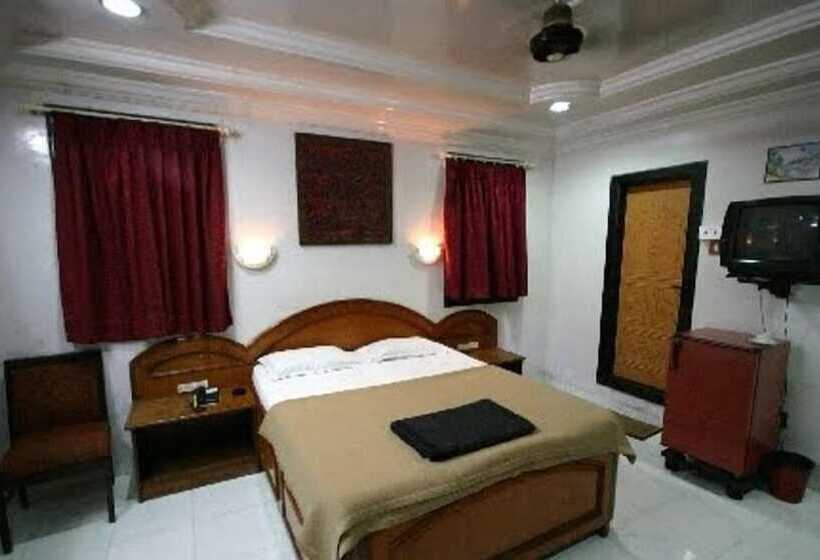 בית מלון כפרי Sea Lord