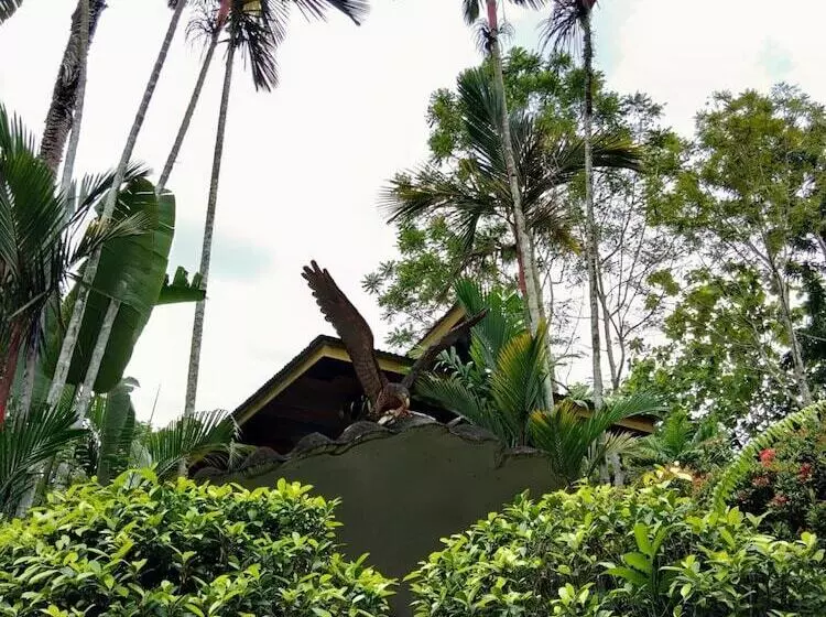 호텔 Sepilok Jungle Resort