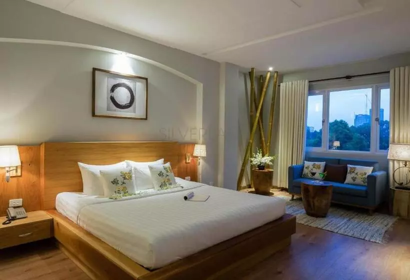 酒店 Silverland Yen