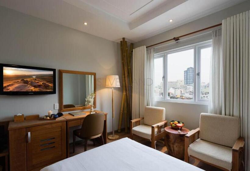 酒店 Silverland Yen