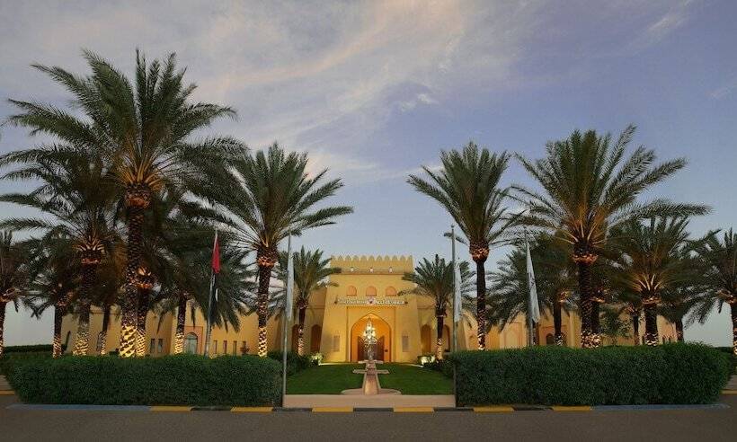 Hotel Tilal Liwa Desert Retreat