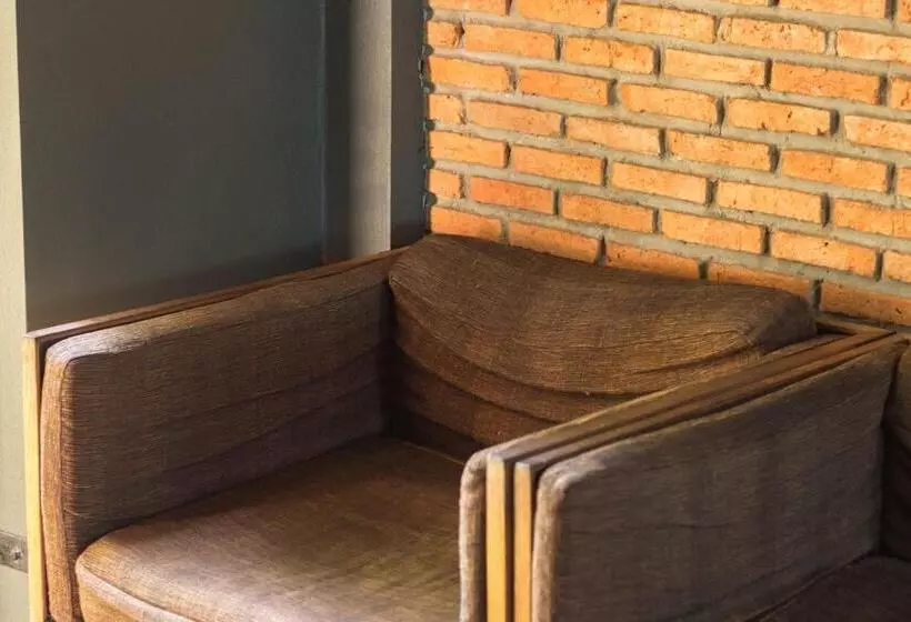 酒店 Khaolak Tony Lodge