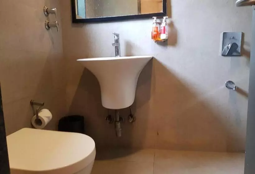 ホテル The Unicontinental   Campus Accommodation