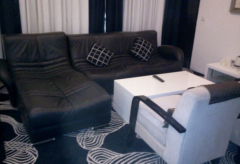 Hotel United 21 Citymark   Gurgaon