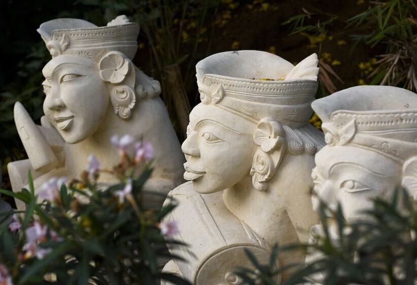 リゾートホテル Beleza By The Beach