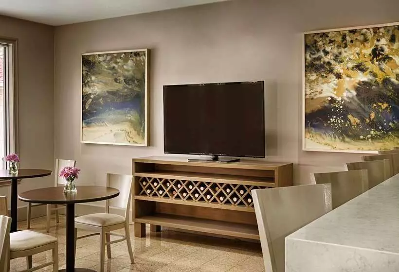 Hôtel Best Western Plus Downtown Inn & Suites