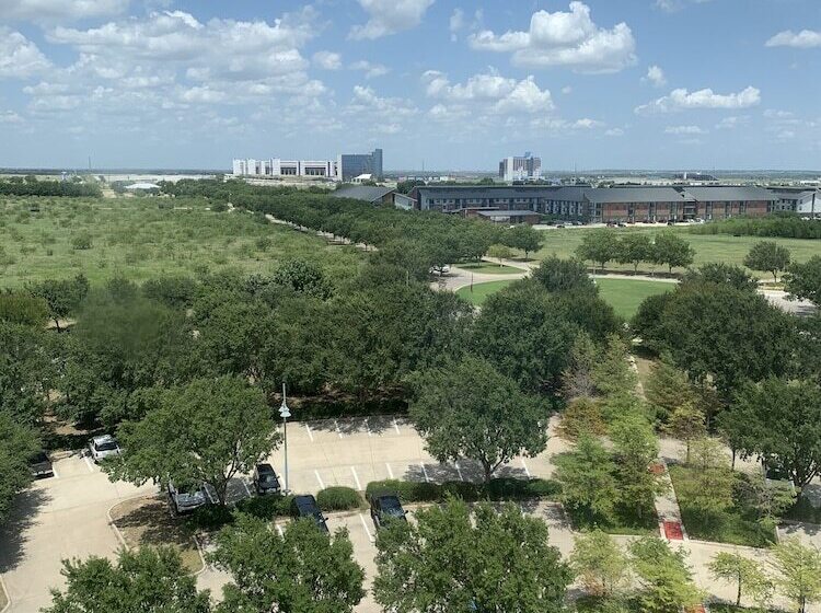 Dallas/fort Worth Marriott Hotel & Golf Club At Champions Circle
